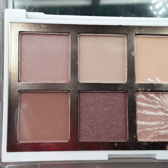 Body Collection England Compact & Brush Set. - Picture 6 of 7